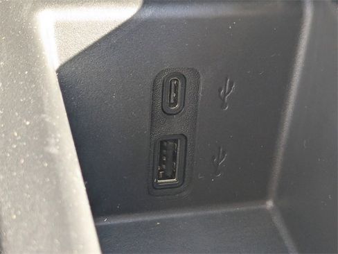 New 2026 GMC Acadia AT4 w/ Luxury Package image 21