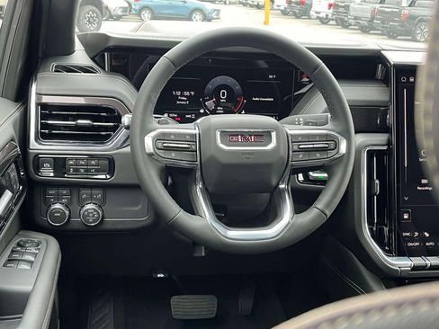 New 2026 GMC Yukon XL Elevation image 12