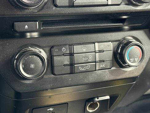 Used 2016 Ford F150 XLT image 28