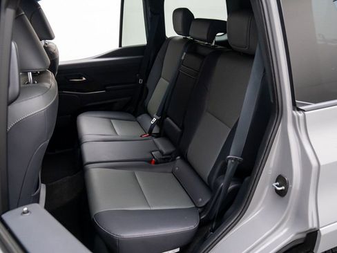 Used 2025 Lexus GX 550 w/ Cold Area Package image 19