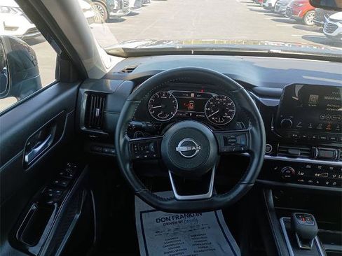 Certified 2024 Nissan Pathfinder SL w/ SL Premium Package image 20