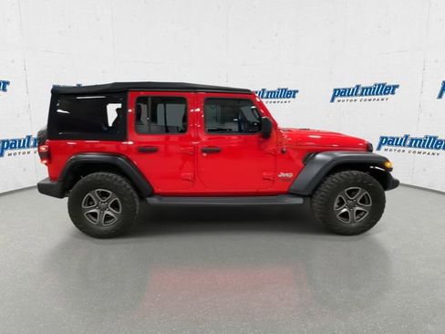Used 2018 Jeep Wrangler Unlimited Sport S image 12