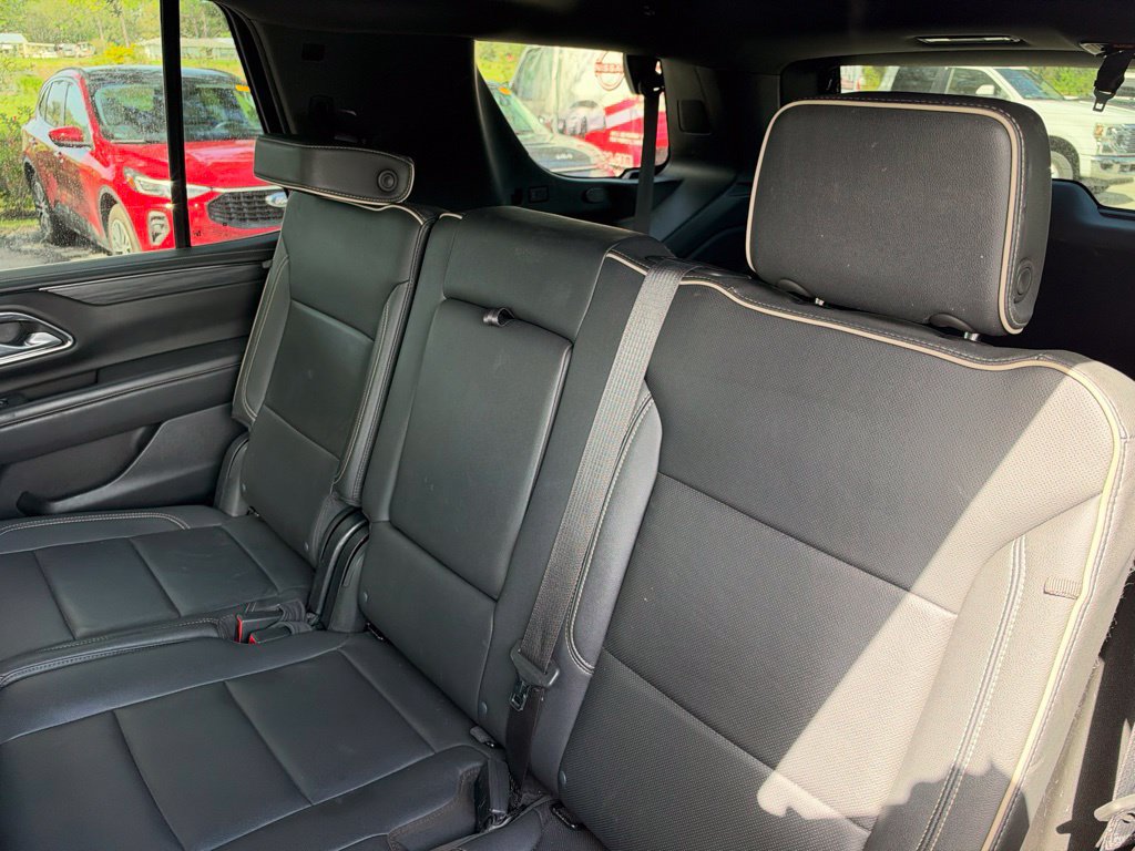 Used 2024 GMC Yukon SLT RWD image 11