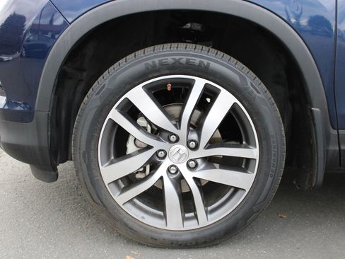 Used 2016 Honda Pilot Touring image 13