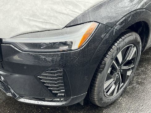 New 2026 Volvo XC60 B5 Plus w/ Protection Package Premier image 7