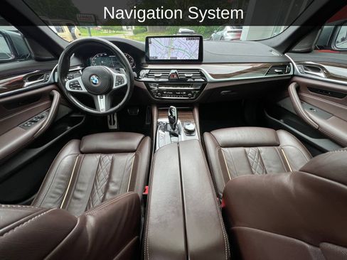 Used 2023 BMW M550i xDrive w/ Executive Package AWD/4WD image 2