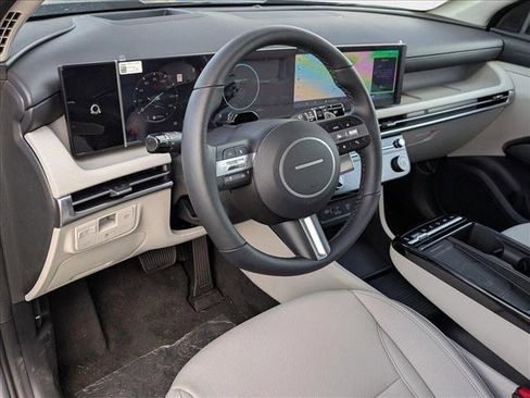 New 2025 Hyundai Tucson Limited image 3