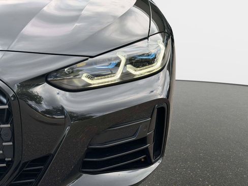 Used 2024 BMW M440i Coupe w/ Premium Package RWD image 9