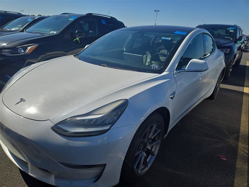 Used 2018 Tesla Model 3 Mid Range RWD image 3