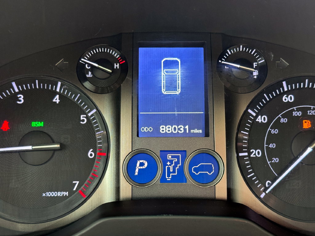Used 2019 Lexus GX 460 Premium w/ Premium Package AWD/4WD image 25