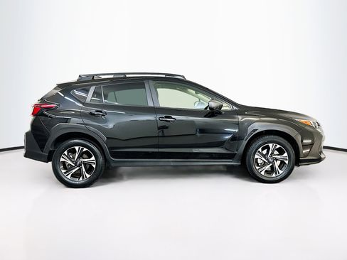 Used 2024 Subaru Crosstrek 2.0i Premium image 10