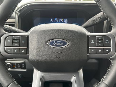 New 2026 Ford F250 Lariat w/ Black Appearance Package AWD/4WD image 23
