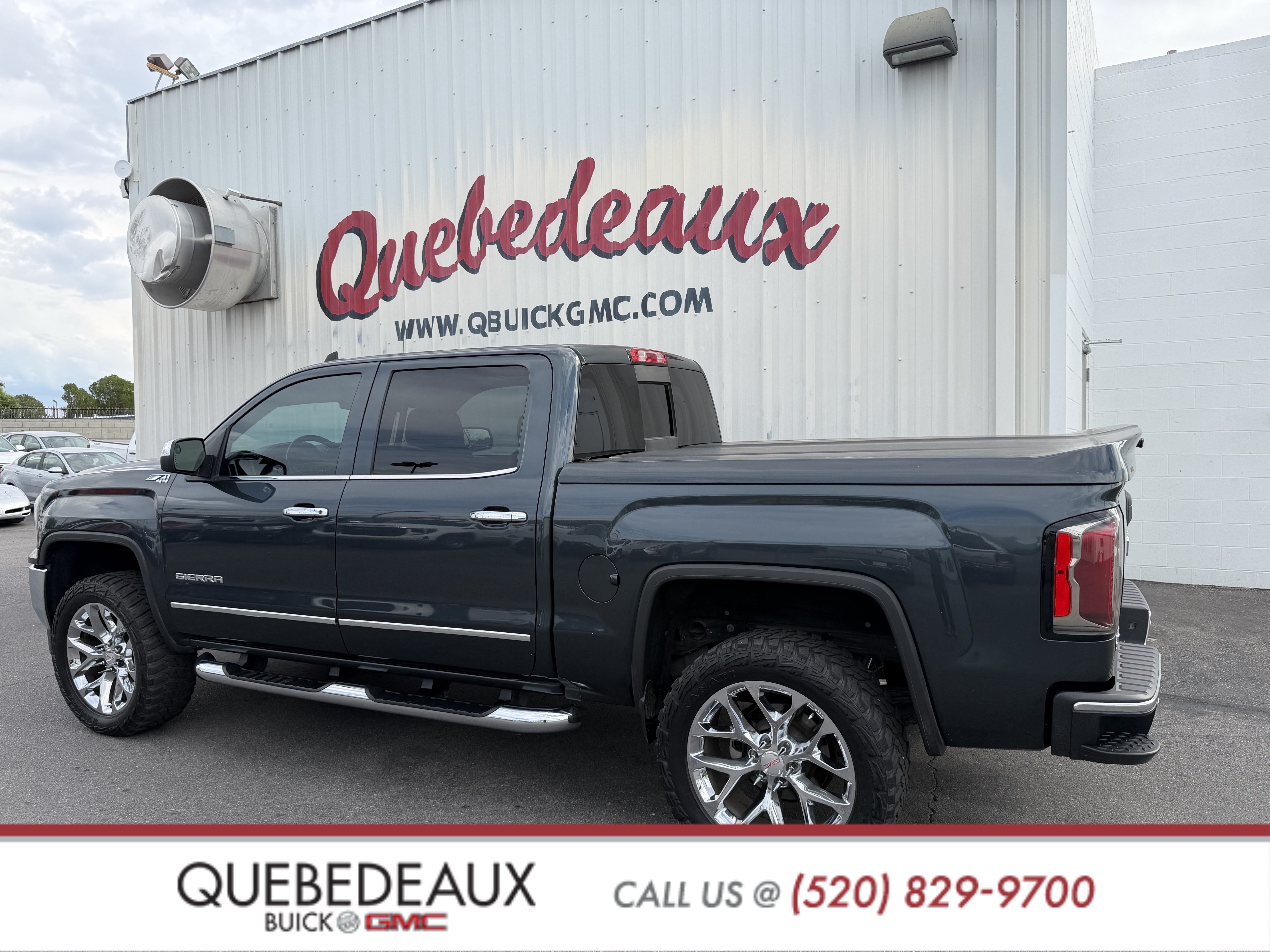 Used 2018 GMC Sierra 1500 SLT w/ Enhanced Driver Alert Package AWD/4WD image 5