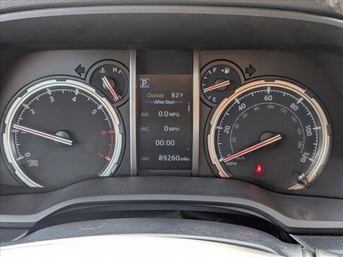 Used 2022 Toyota 4Runner TRD Off-Road image 9