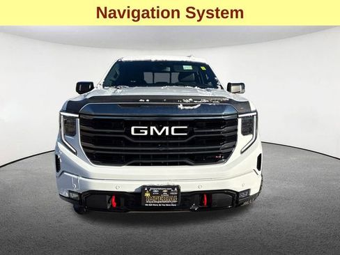 Used 2024 GMC Sierra 1500 AT4 w/ AT4 Preferred Package image 4