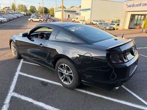 Used 2014 Ford Mustang Premium RWD image 5