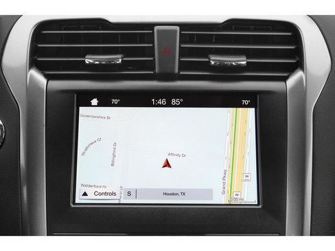 Used 2019 Ford Fusion SE image 43