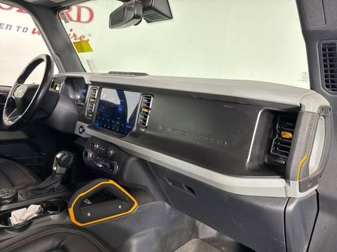 Used 2021 Ford Bronco Badlands image 17
