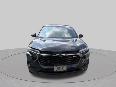 Used 2026 Chevrolet Trax RS w/ Sunroof Package FWD image 3