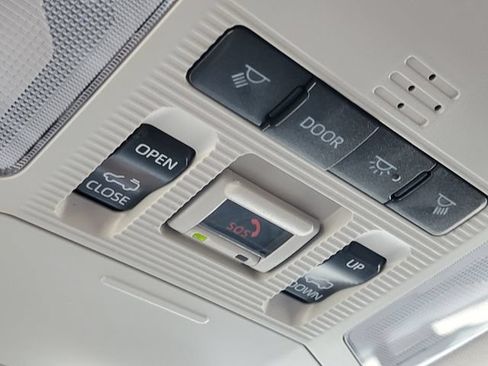 Used 2022 Toyota RAV4 XLE w/ Convenience Package AWD/4WD image 21