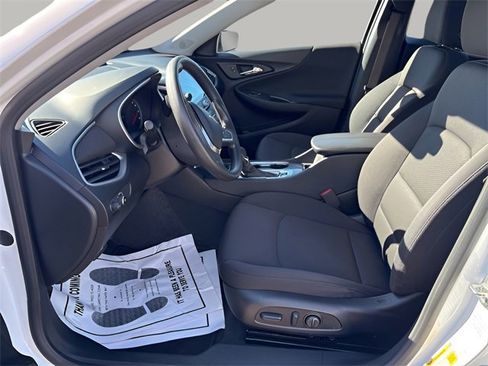 Used 2024 Chevrolet Malibu LT image 7