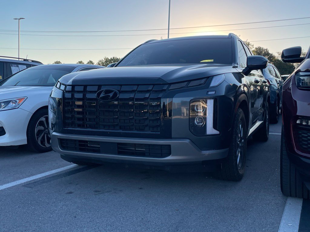 Used 2024 Hyundai Palisade SEL FWD image 3