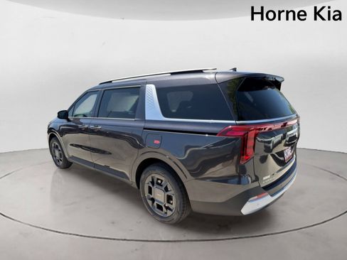 New 2026 Kia Carnival EX FWD image 5