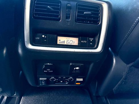 Used 2015 INFINITI QX60 AWD w/ Deluxe Touring Package image 30