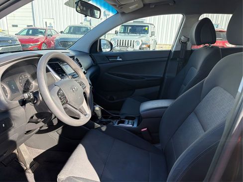 Used 2016 Hyundai Tucson SE w/ Option Group 02 image 9