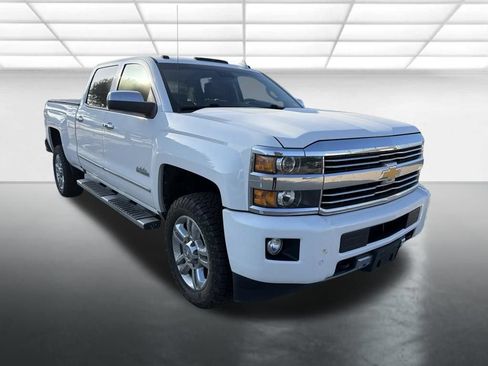 Used 2016 Chevrolet Silverado 2500 High Country w/ High Country Premium Package AWD/4WD image 1