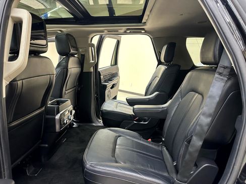 Used 2020 Ford Expedition Platinum image 35