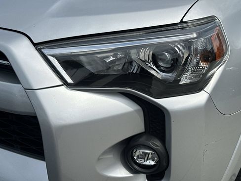 Used 2021 Toyota 4Runner SR5 RWD image 11