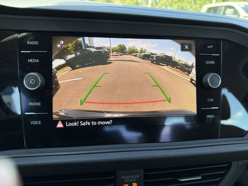 Used 2021 Volkswagen Jetta SEL FWD image 24