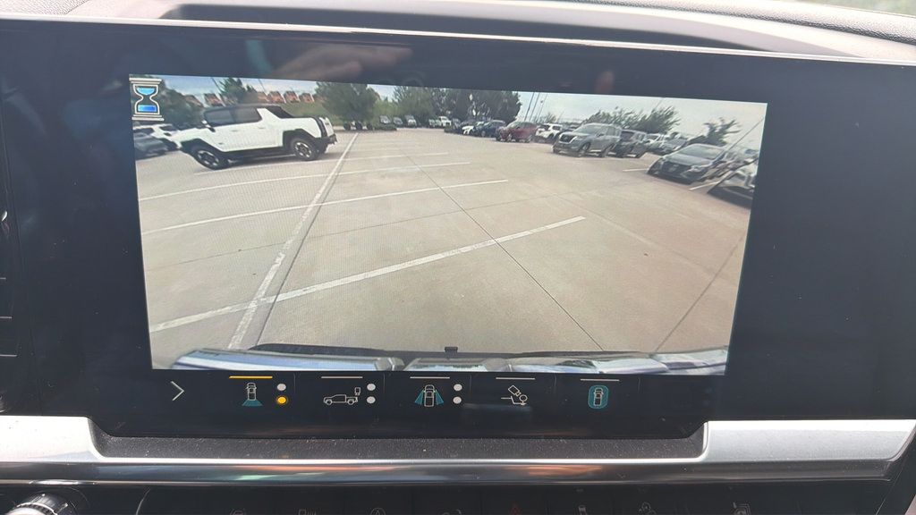 Used 2022 GMC Sierra 1500 SLT w/ SLT Premium Plus Package AWD/4WD image 25