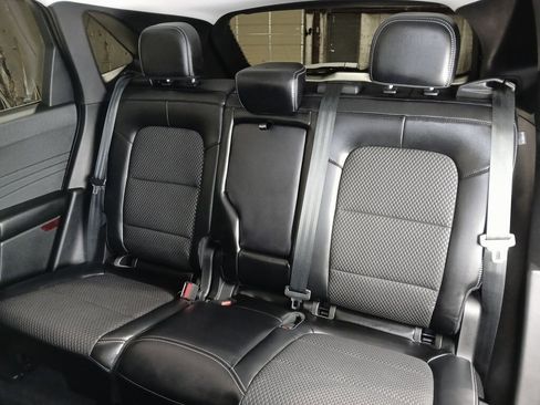 Used 2023 Ford Escape SE image 13