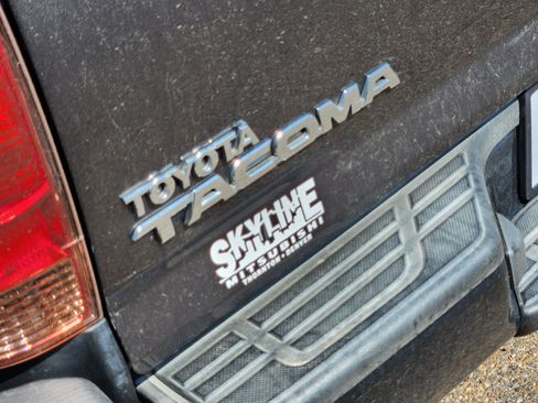 Used 2014 Toyota Tacoma 2WD Regular Cab image 8
