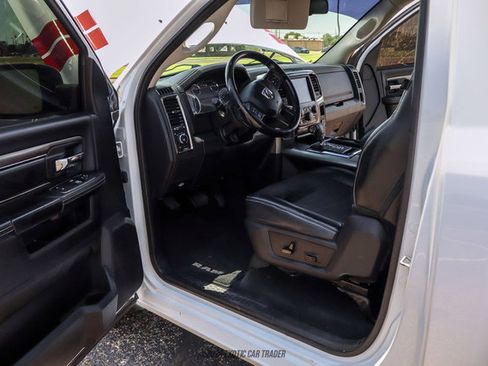 Used 2013 RAM 1500 R/T w/ Convenience Group RWD image 23