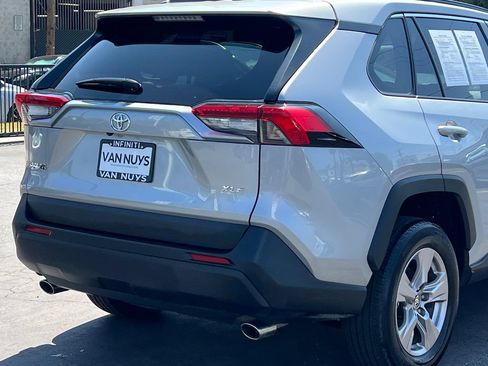 Used 2025 Toyota RAV4 XLE FWD image 8