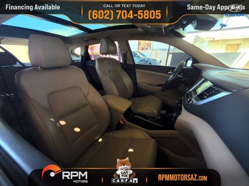 Used 2016 Hyundai Tucson Limited w/ Option Group 03 FWD image 18
