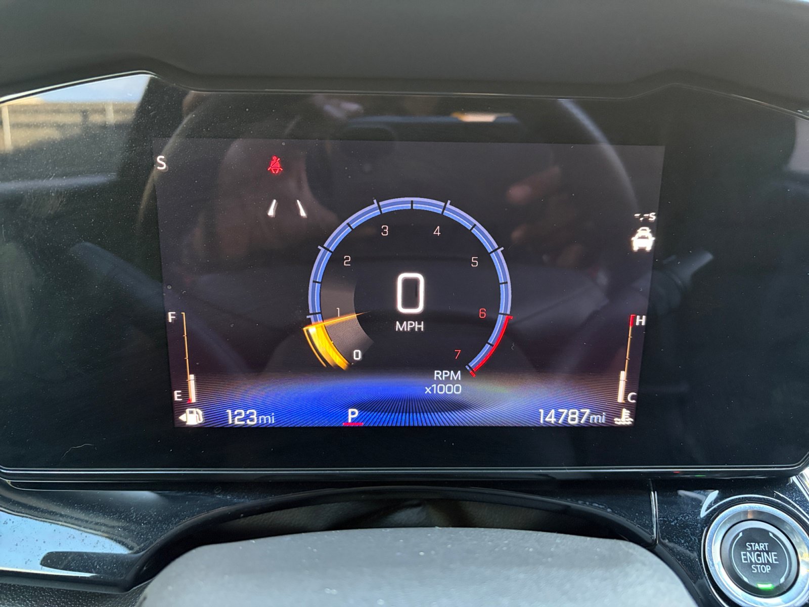Used 2025 Chevrolet Trax RS w/ Sunroof Package FWD image 26
