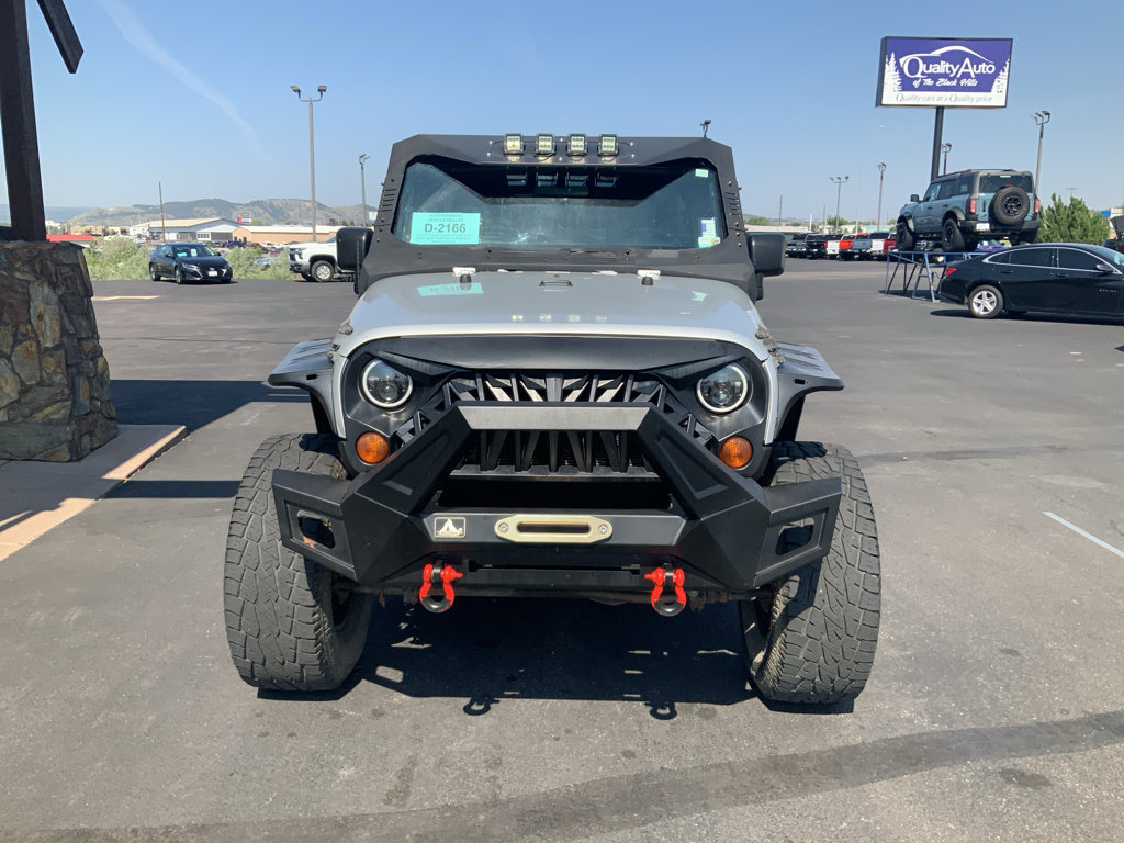 Used 2008 Jeep Wrangler Unlimited Sahara w/ Dual Top Group AWD/4WD image 3