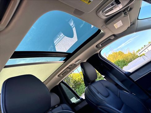 New 2026 Volvo XC90 T8 Ultra w/ Protection Package AWD/4WD image 30