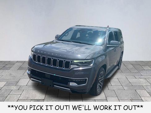 Used 2022 Jeep Wagoneer Series III AWD/4WD image 3