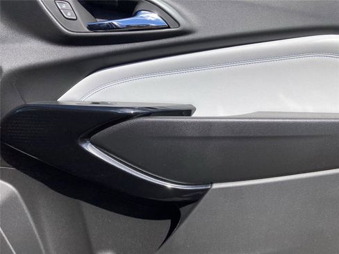 New 2026 Chevrolet Trax LT w/ Driver Confidence Package image 11