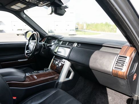 Used 2017 Land Rover Range Rover HSE AWD/4WD image 16