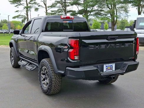 New 2026 Chevrolet Colorado ZR2 w/ Technology Package AWD/4WD image 9