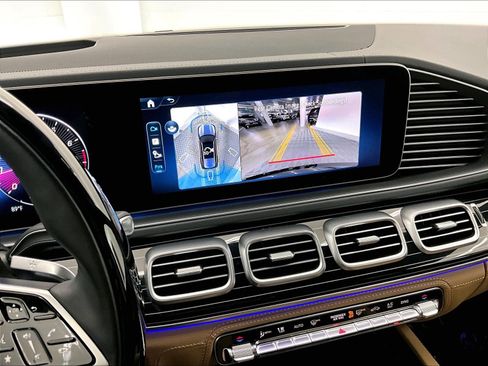 Used 2026 Mercedes-Benz GLS 580 4MATIC image 29