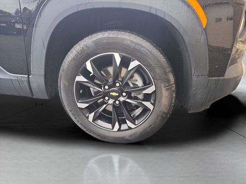 Used 2023 Chevrolet TrailBlazer LT w/ Convenience Package image 2