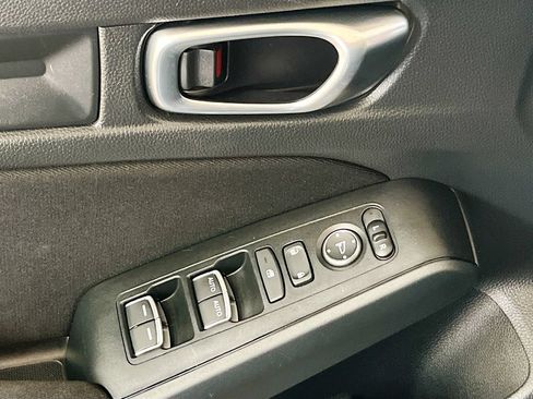 Used 2023 Honda Civic LX image 17