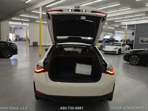 Used 2022 BMW i4 eDrive40 image 41